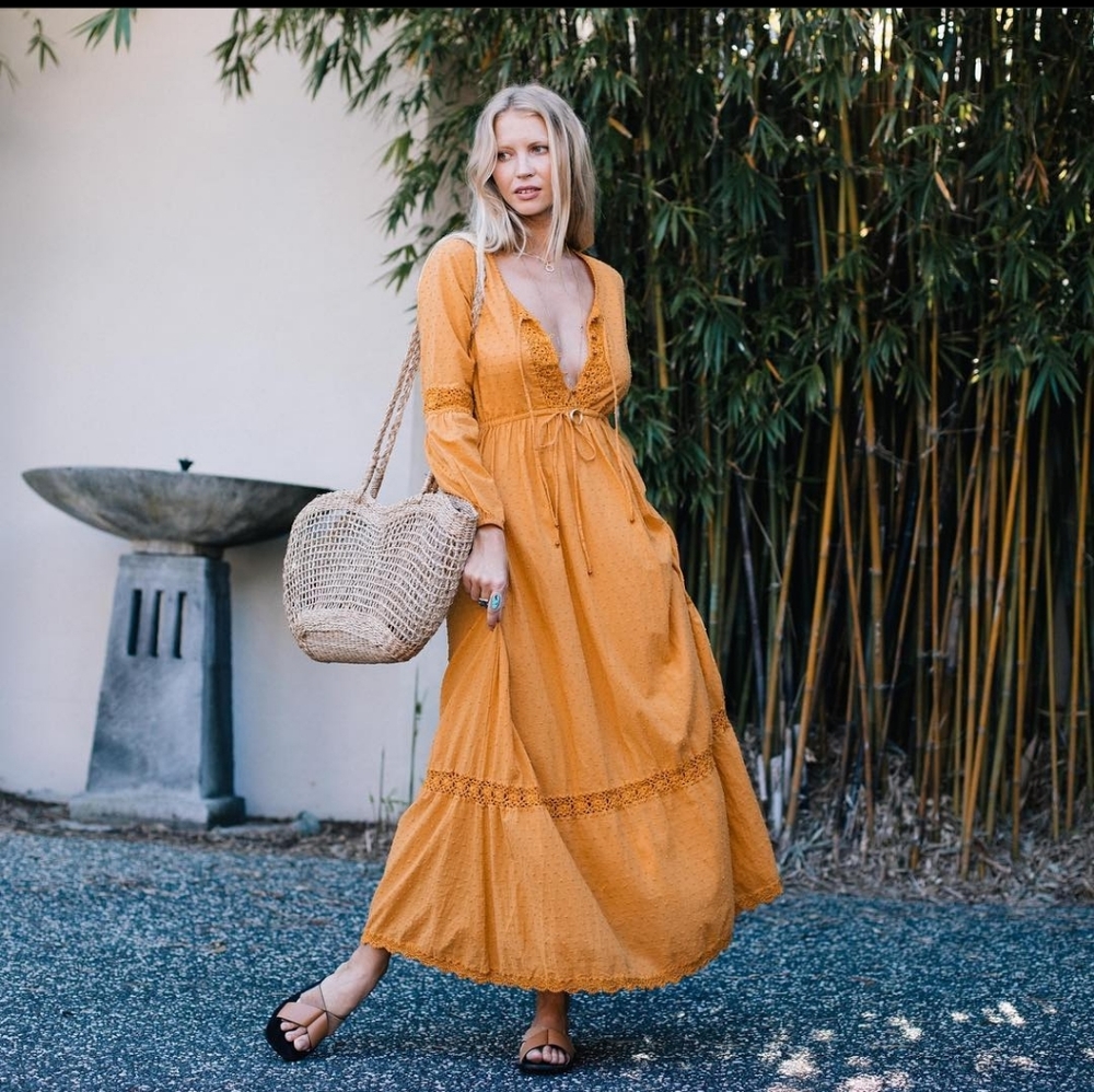 ON HOLD!! 🚫 DO NOT PURCHASE!!! - Picture 5 of 9